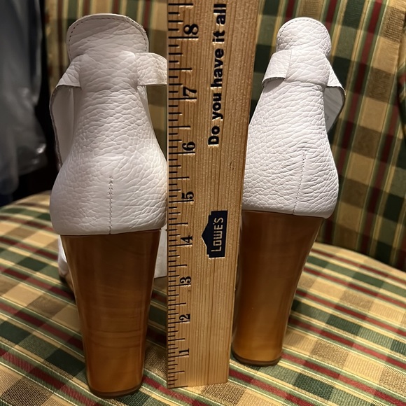 BEBE WHITE LEATHER WOOD WEDGE; 8 - Picture 6 of 7
